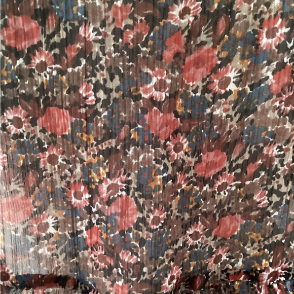 Flirty, boho Brandy Melville blouse/top - Picture 3 of 4